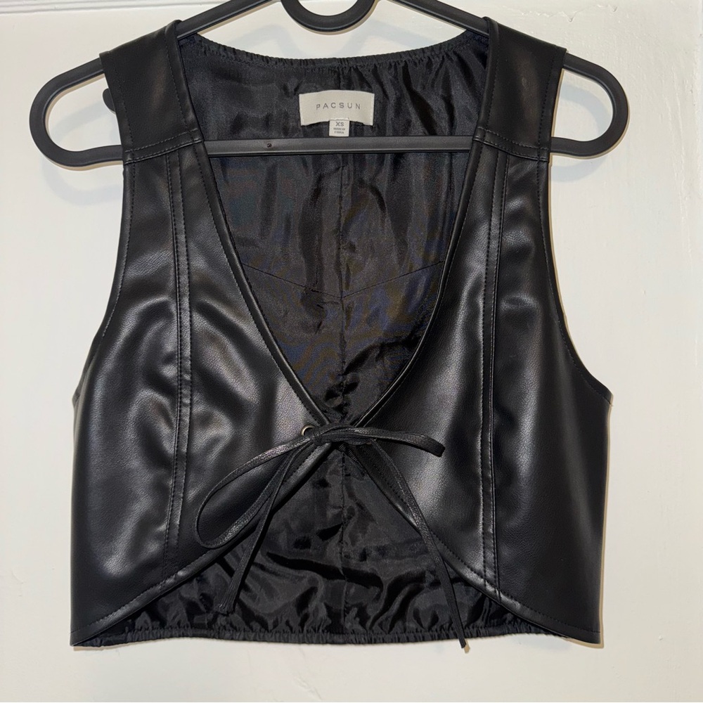 Faux leather crop vest, Pacsun, XS.